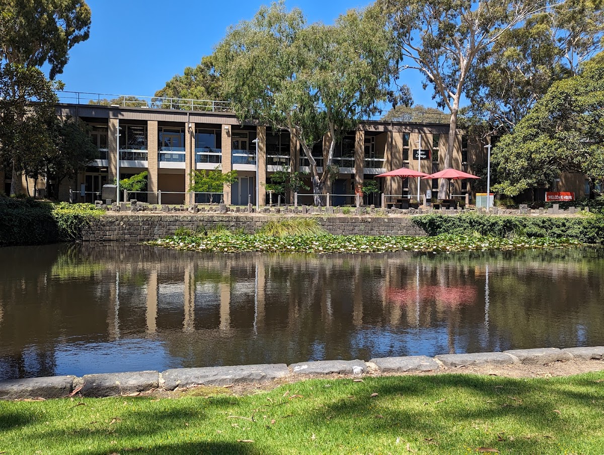 La Trobe University photo 7