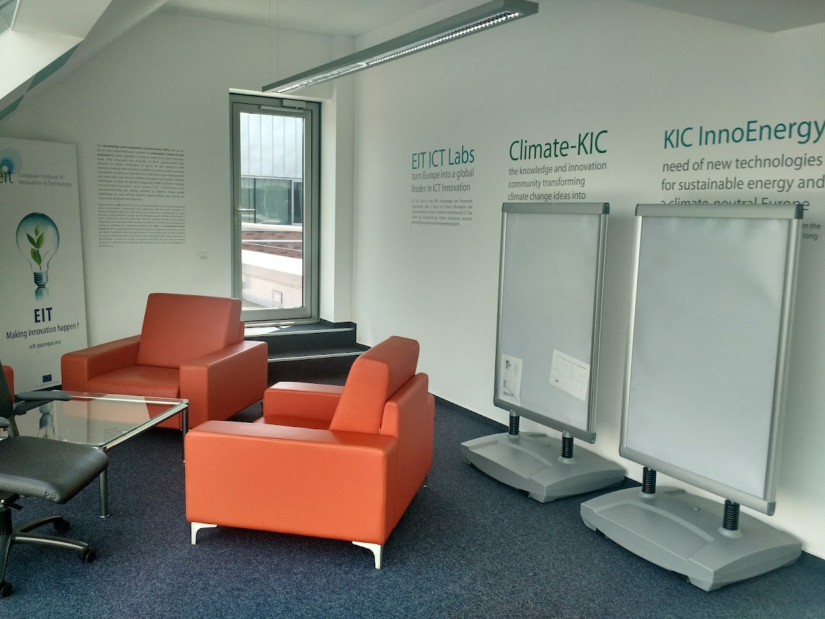 European Institute of Innovation and Technology (EIT) photo 3