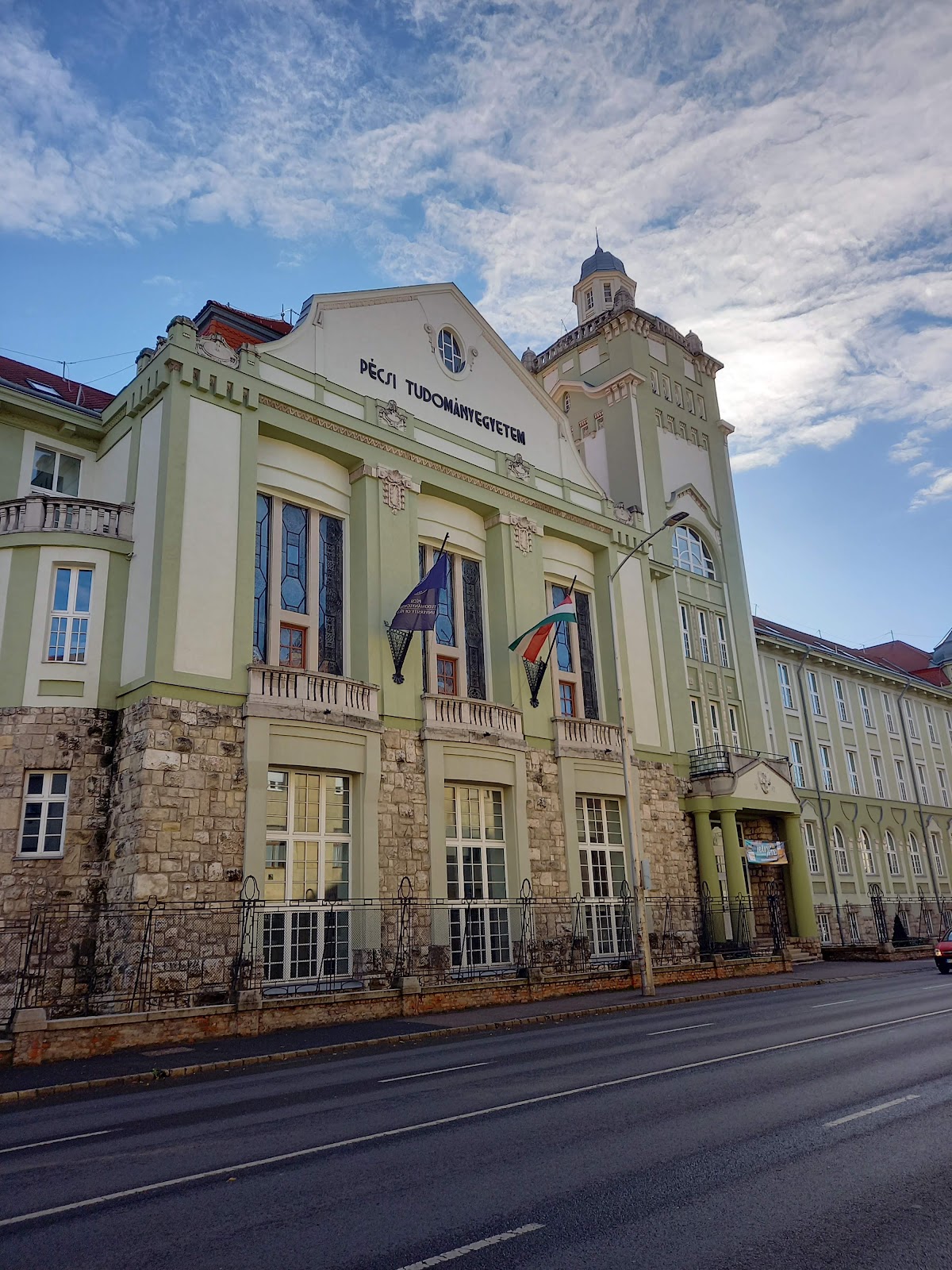 Pécs University photo 5
