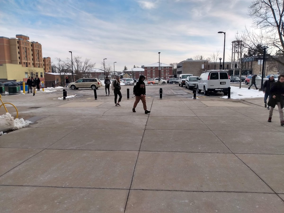 Wilfrid Laurier University photo 7