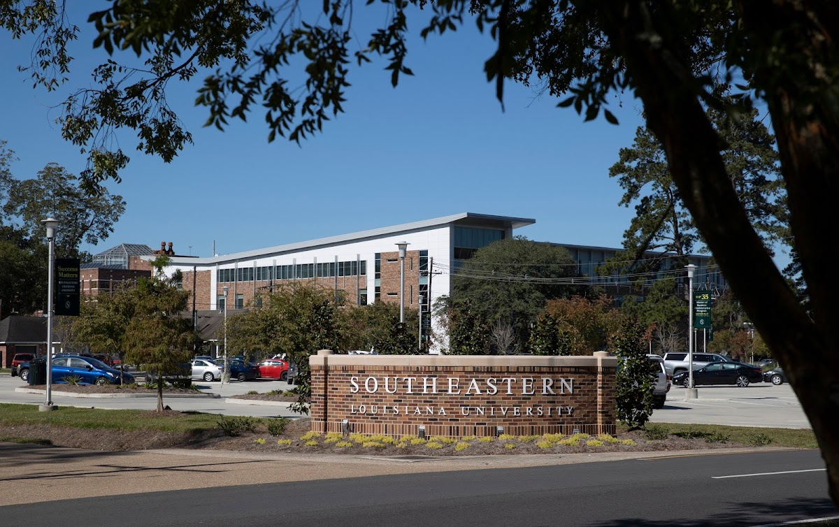 Southeastern Louisiana University photo 1