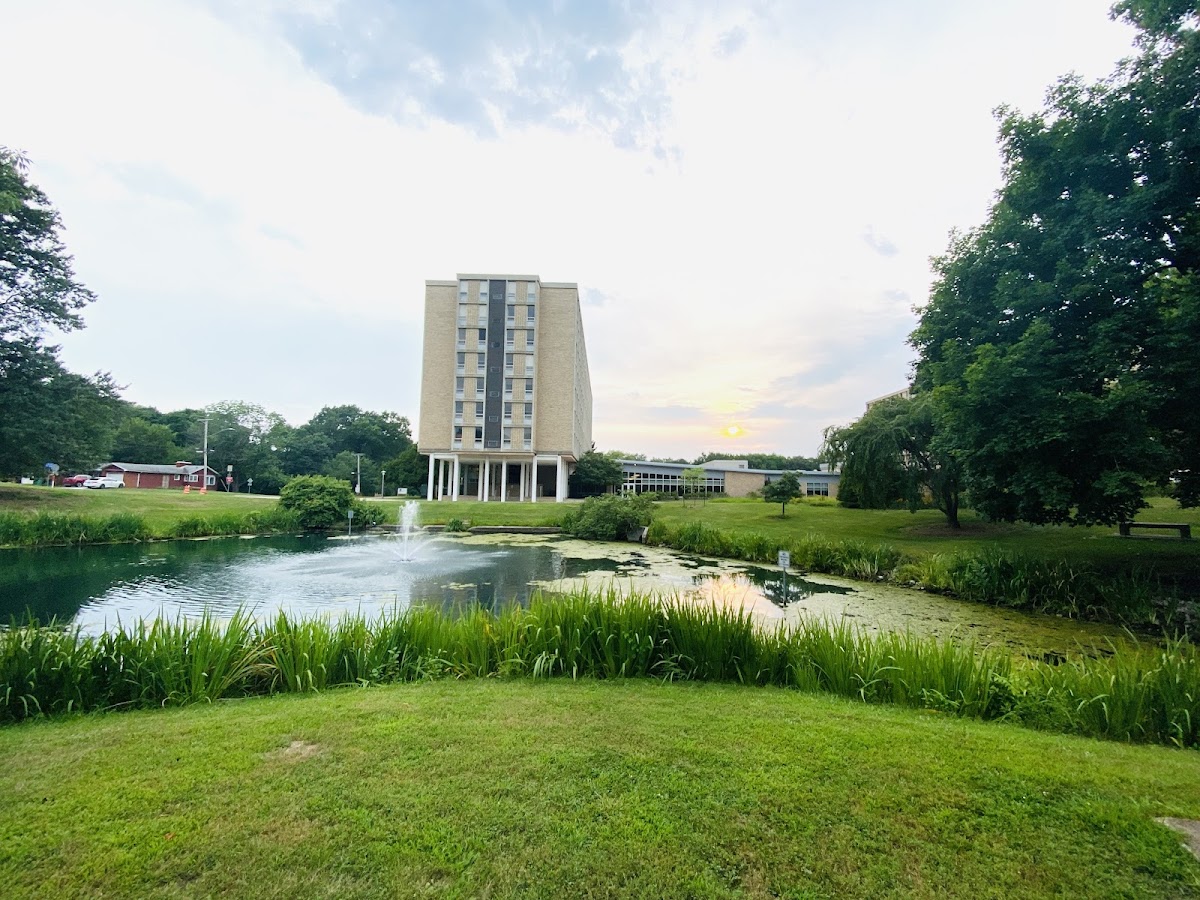 Western Illinois University photo 8