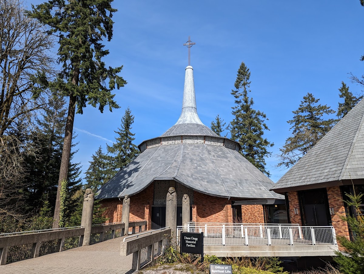 Lewis and Clark College photo 3