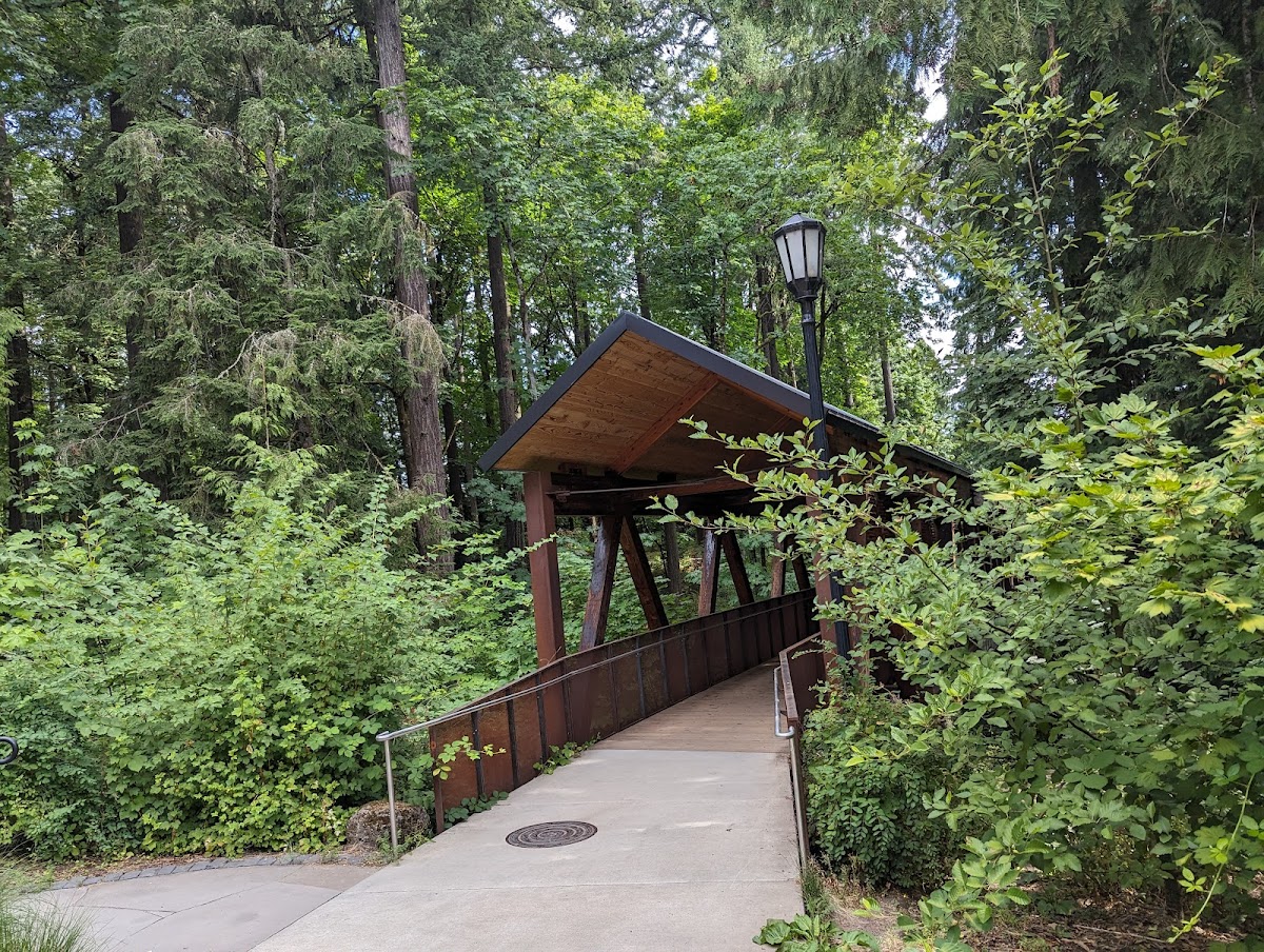 Lewis and Clark College photo 5