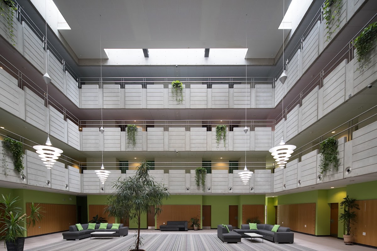 Glion Institute of Higher Education photo 3