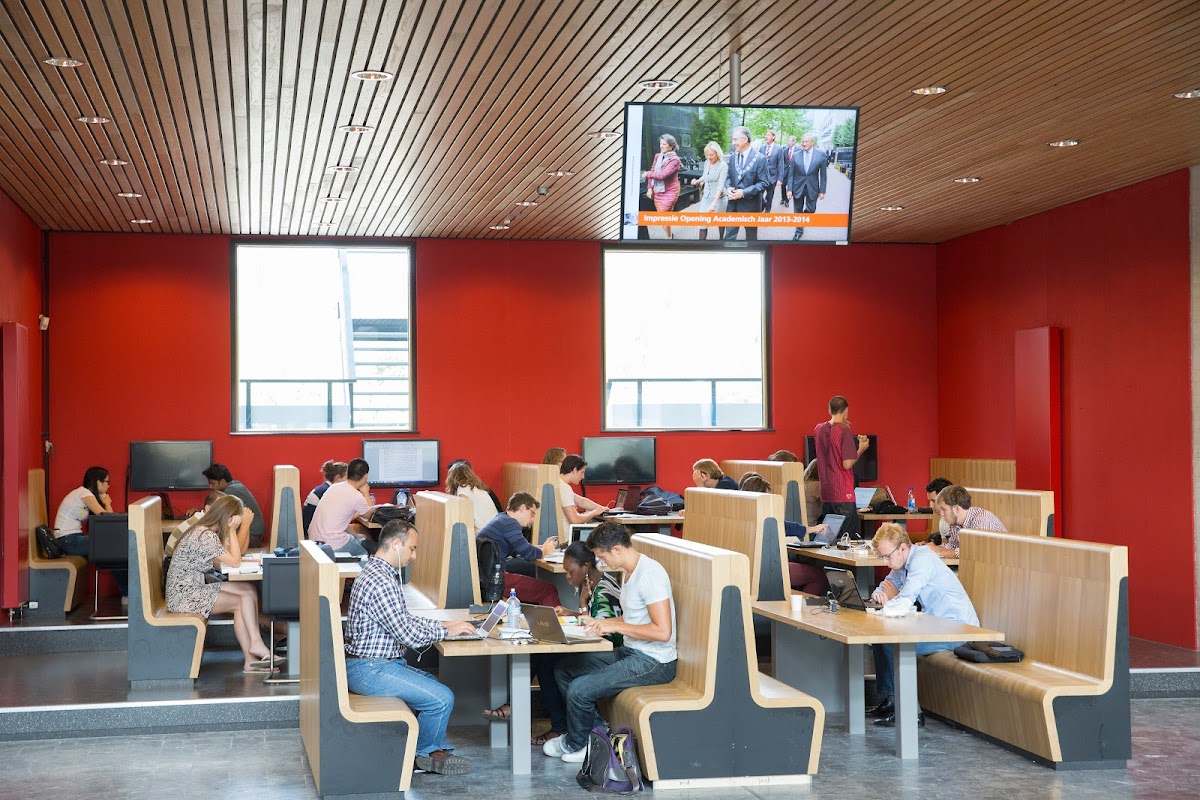 Erasmus University Rotterdam photo 2