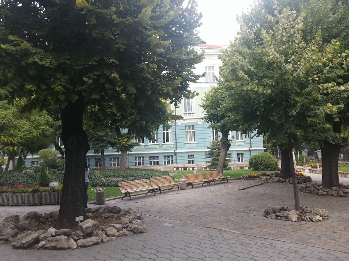 Varna University of Economics photo 6