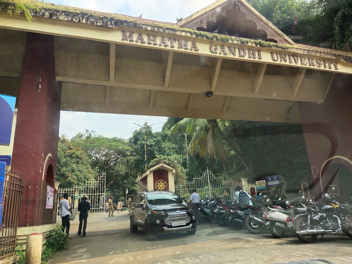 Mahatma Gandhi University photo 3