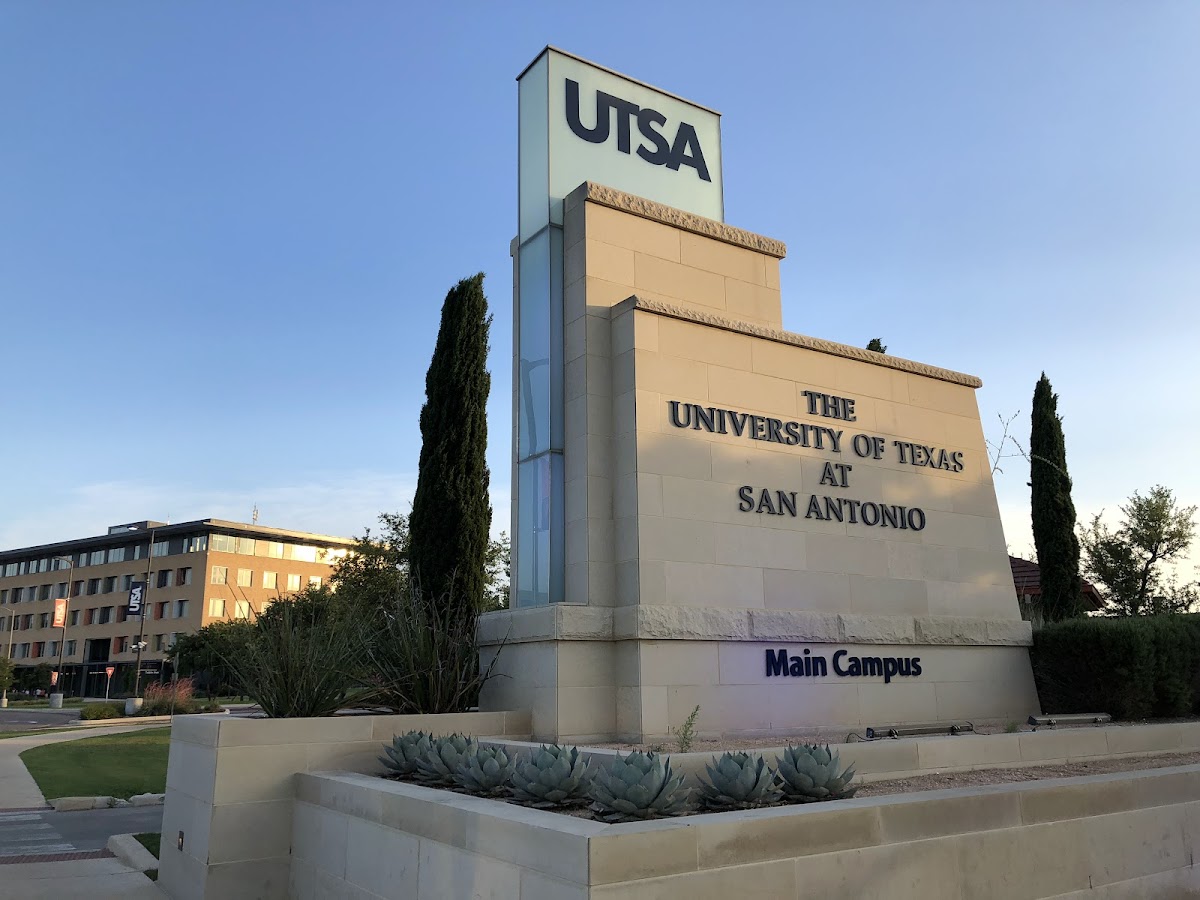 UT San Antonio photo 2