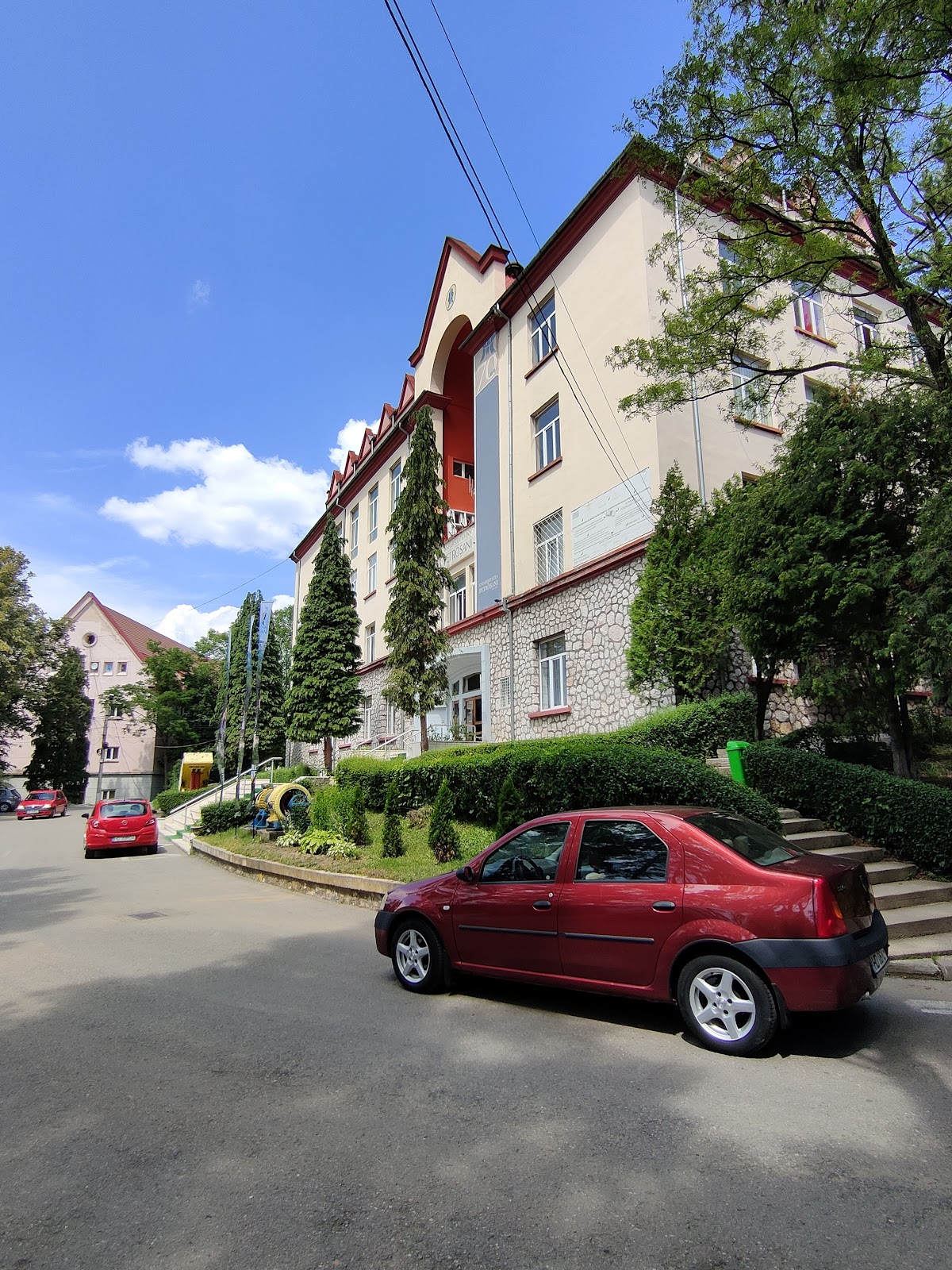 University of Petroșani photo 9