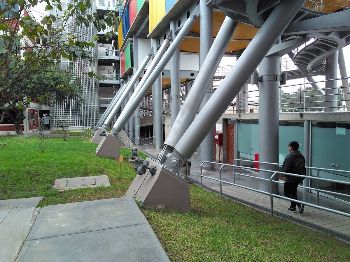 Ricardo Palma University photo 5