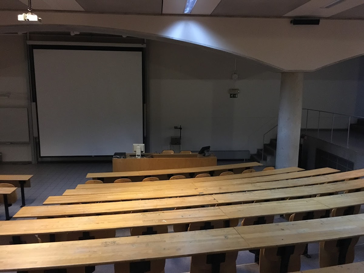 HEC Liège Management School - University of Liège photo 3