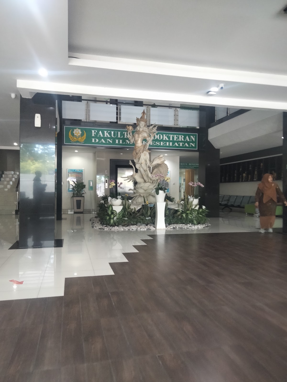 Universitas Warmadewa photo 7