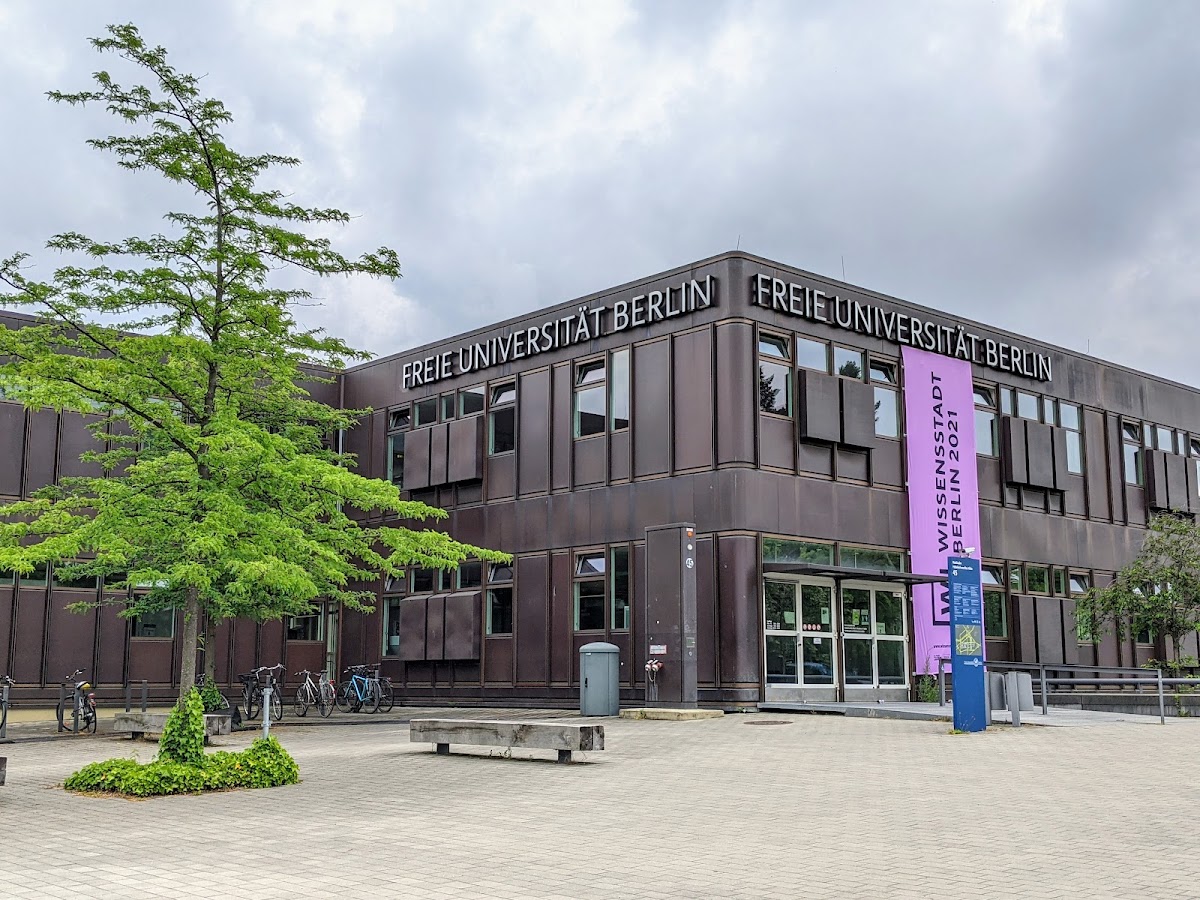Freie Universität Berlin photo 9