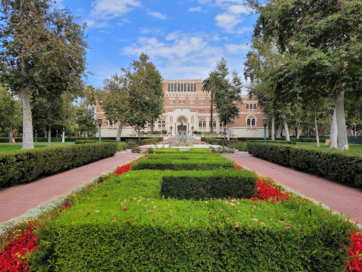 University_1332 photo 6