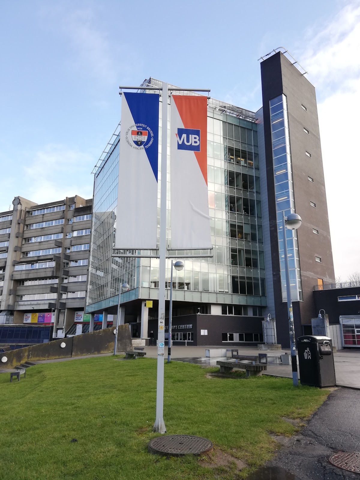 Vrije Universiteit Brussel (VUB) photo 7