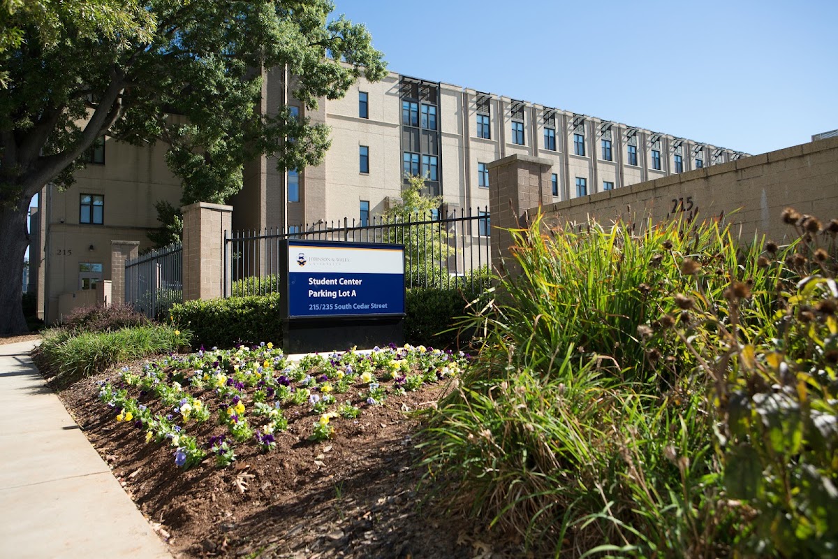 College of 2626 photo 2