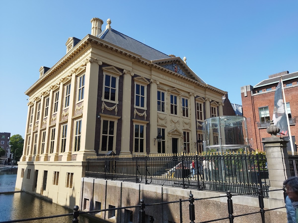 Leiden University College The Hague photo 4