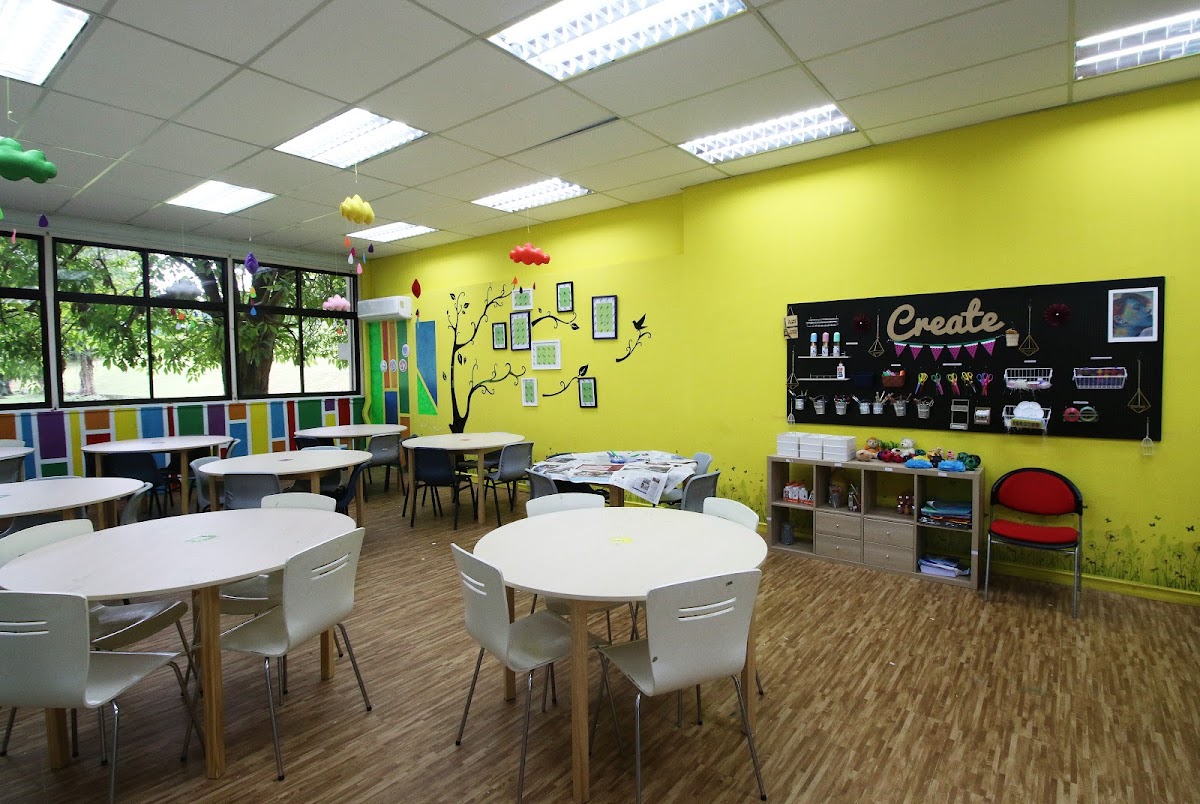 Dimensions International College photo 4