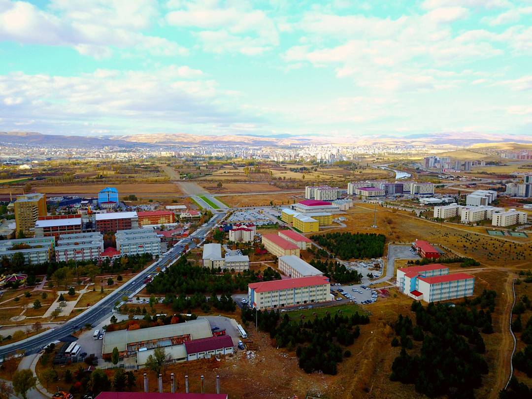 Cumhuriyet University photo 5