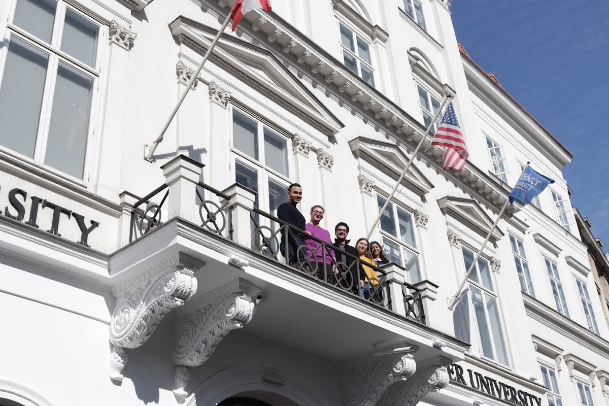 Webster Vienna Private University photo 6