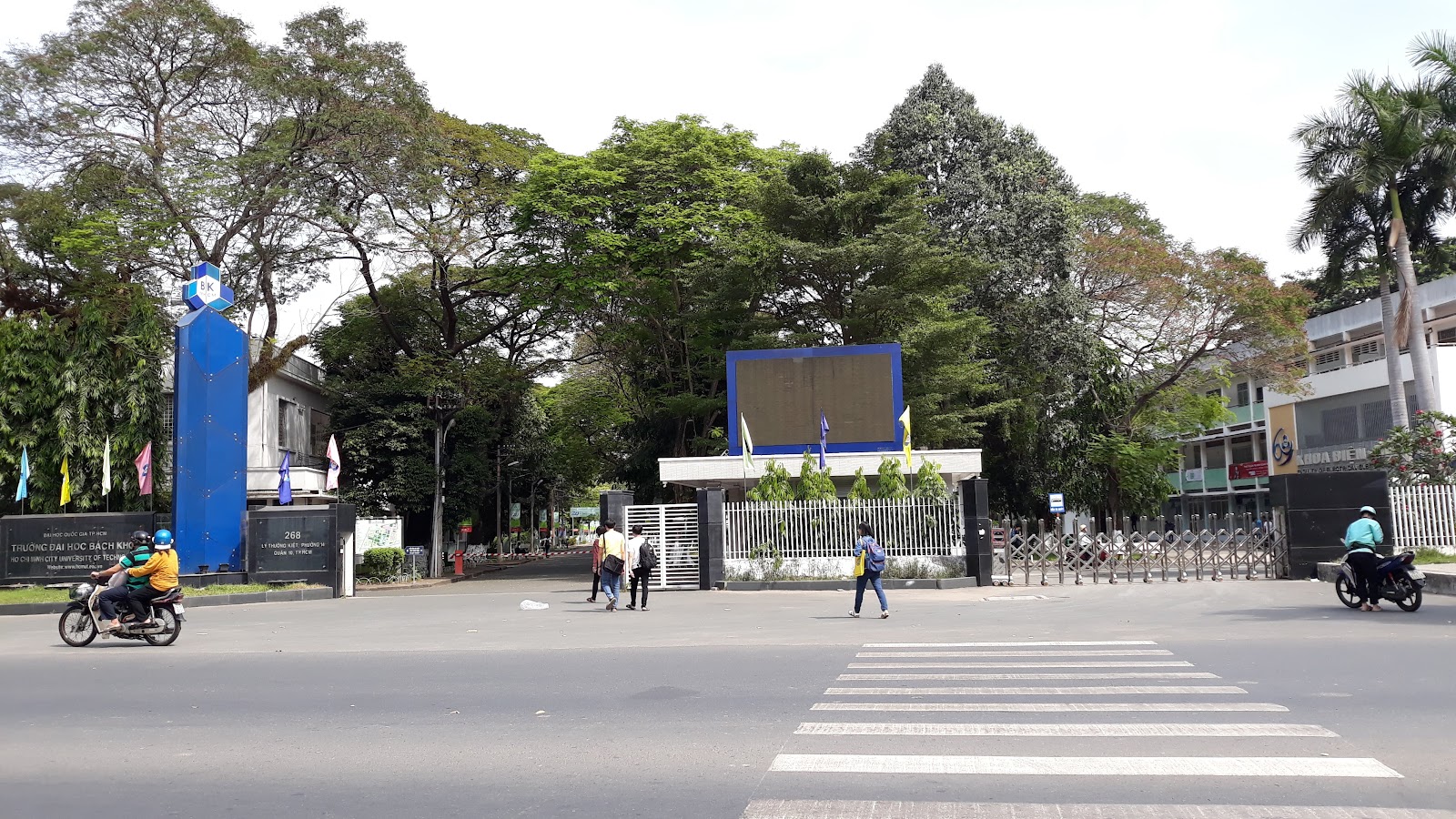 Ho Chi Minh City University of Technology (HCMUT)