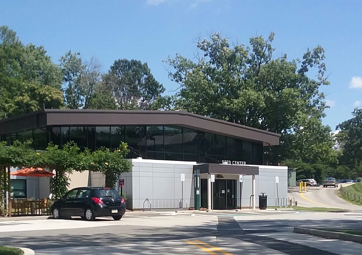 University of 3084 photo 3