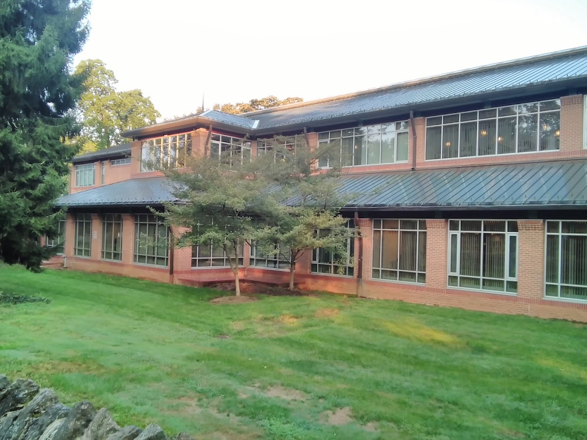 University of 3084 photo 6