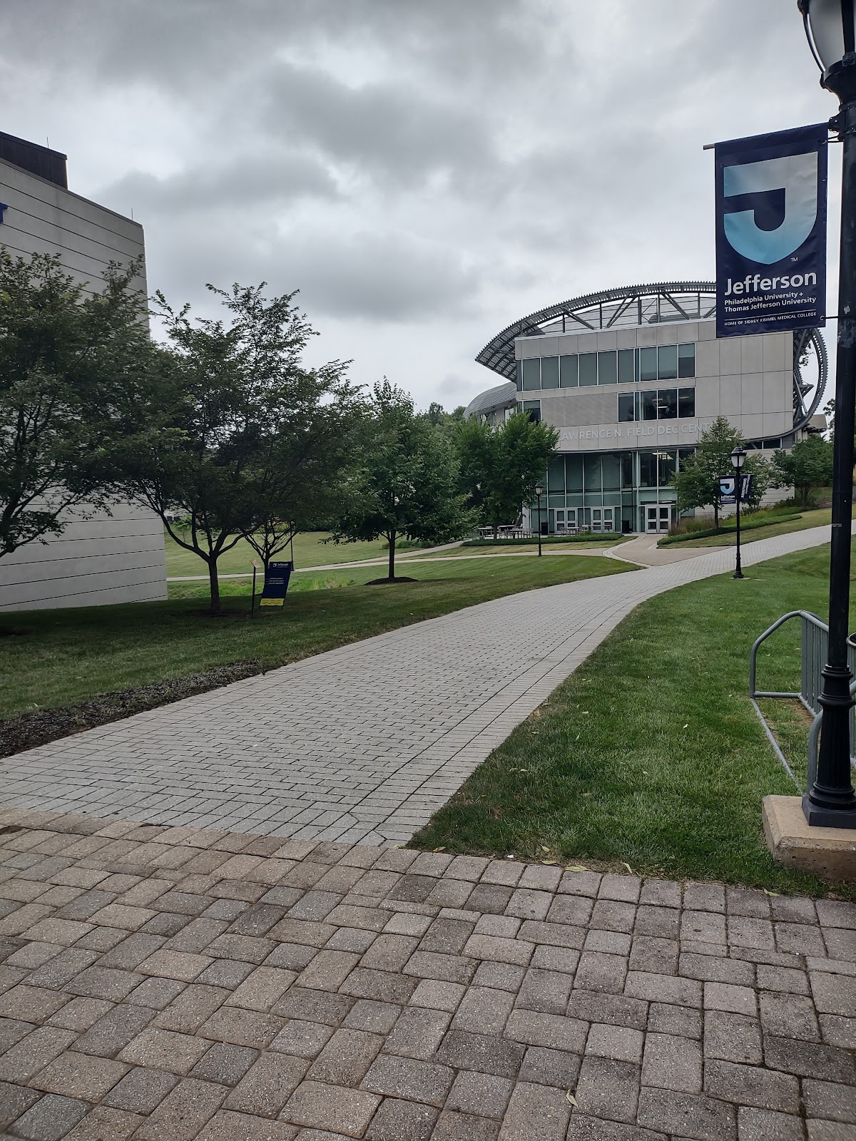 University of 3084 photo 7