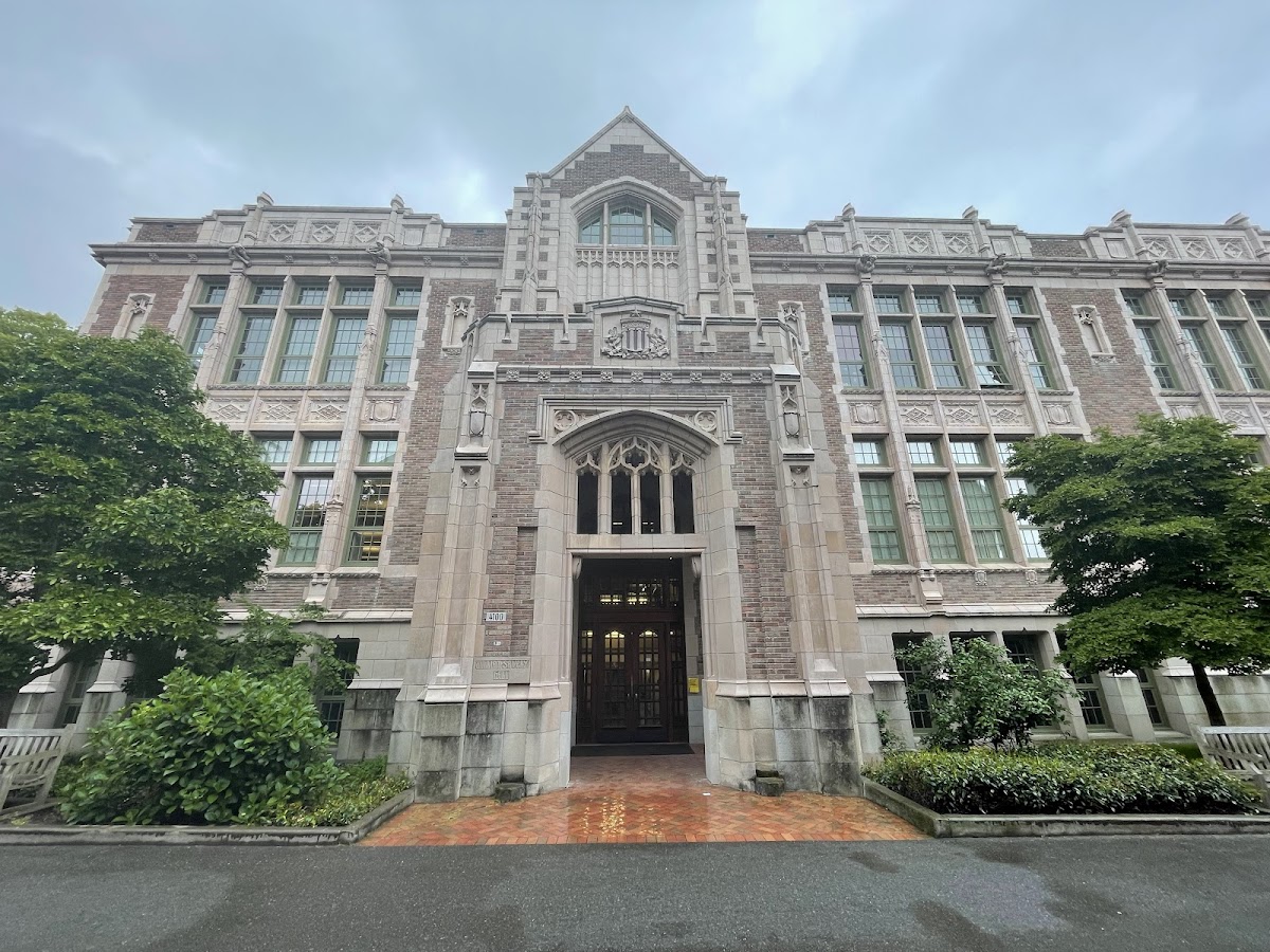 University of 3385 photo 8