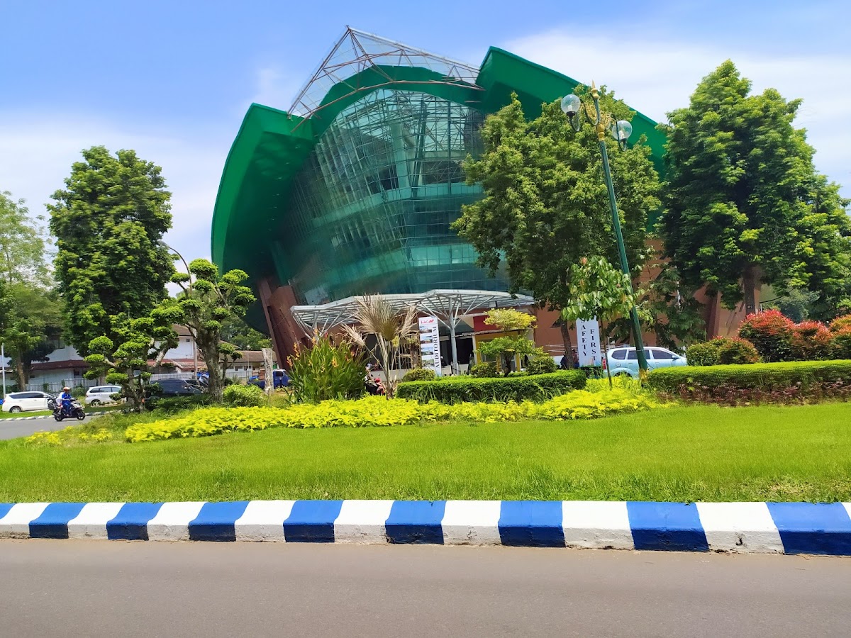 Jember University photo 7