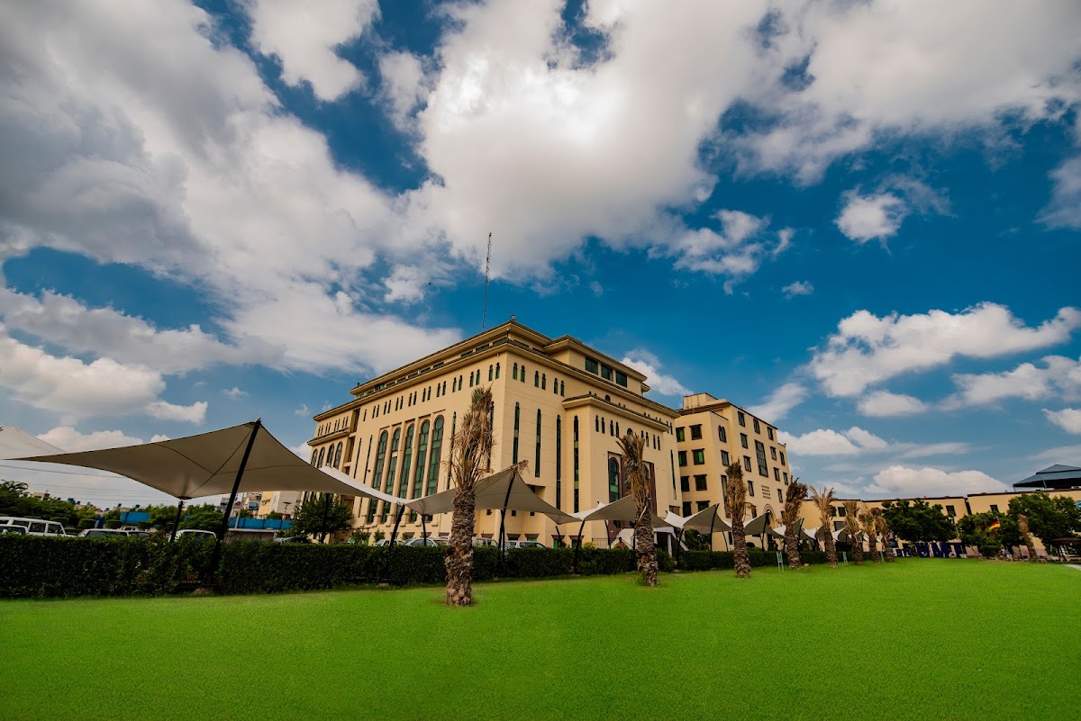 University of Management and Technology photo 4