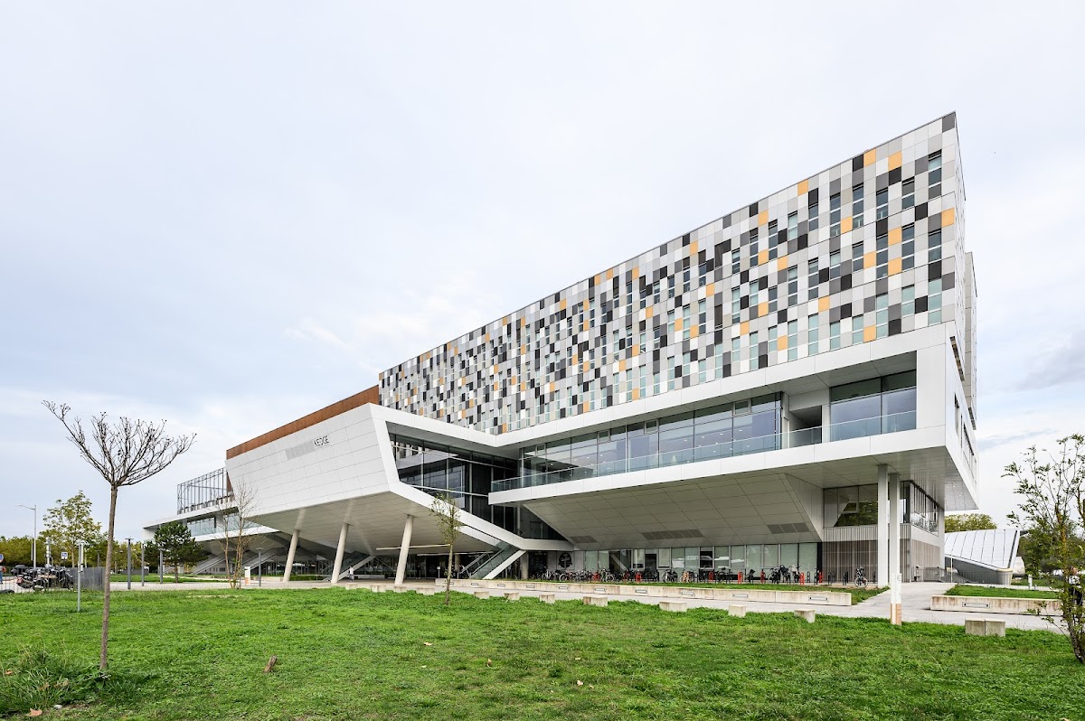 KEDGE Business School photo 1