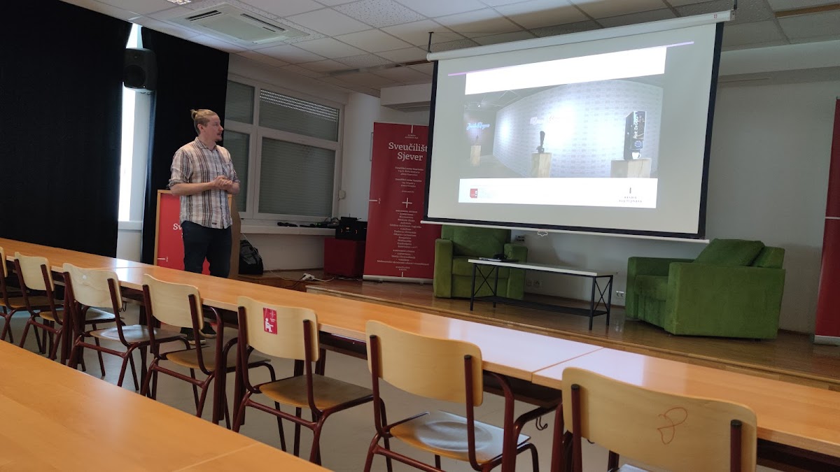 University North photo 1