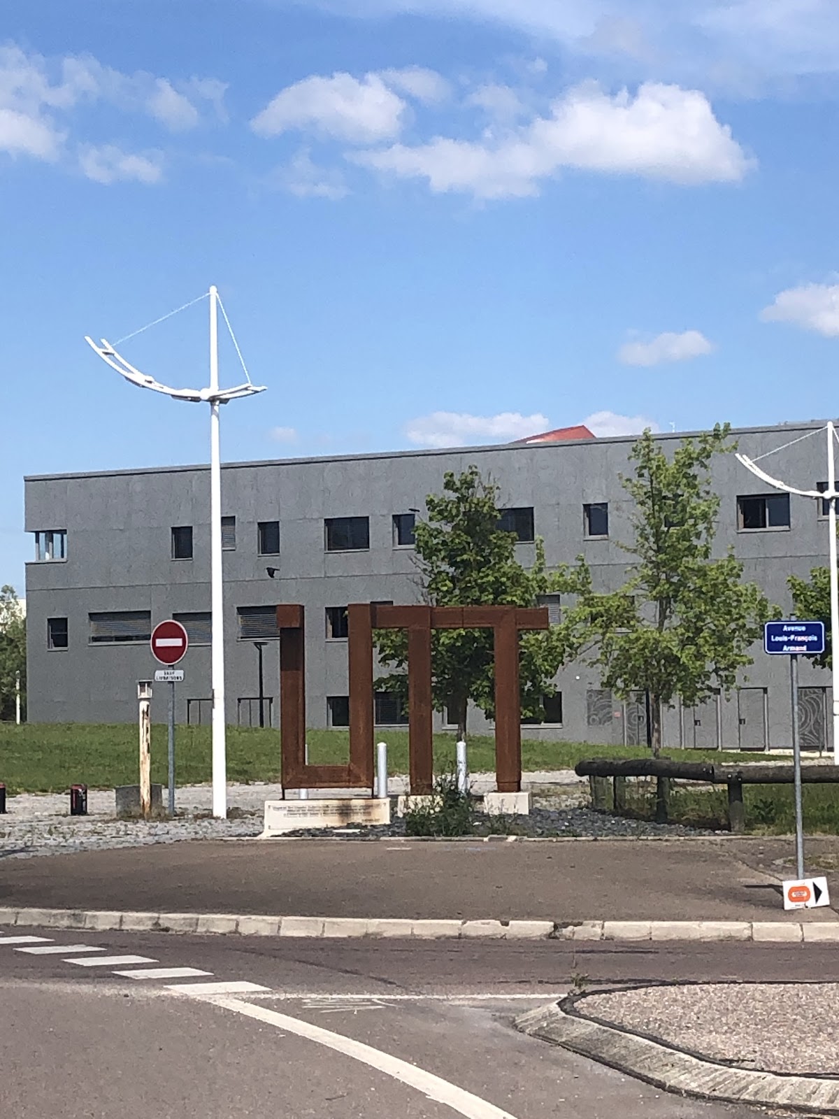 Université de Technologie de Troyes photo 9