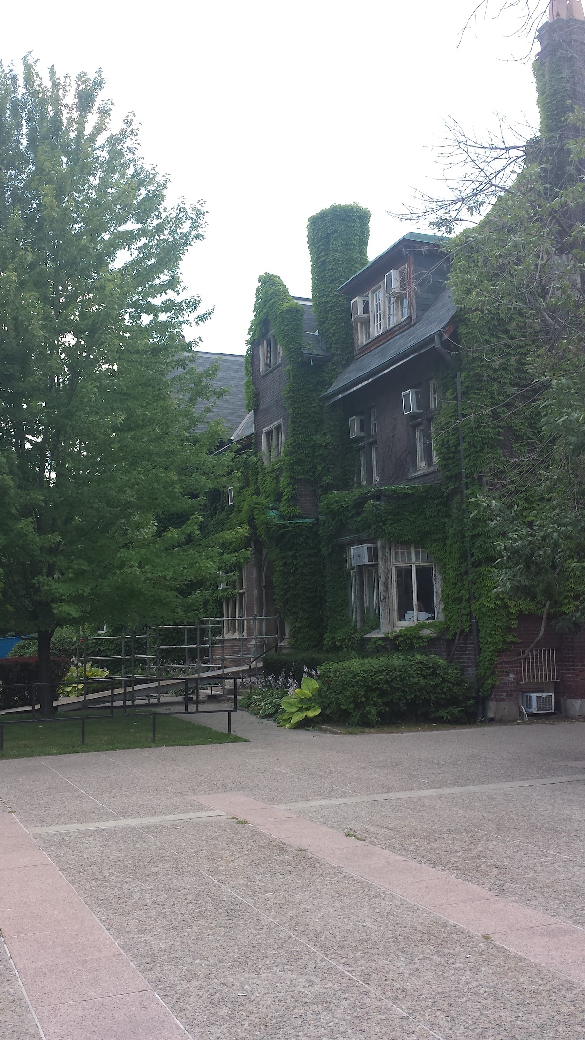 University of Toronto Faculty of Law photo 9