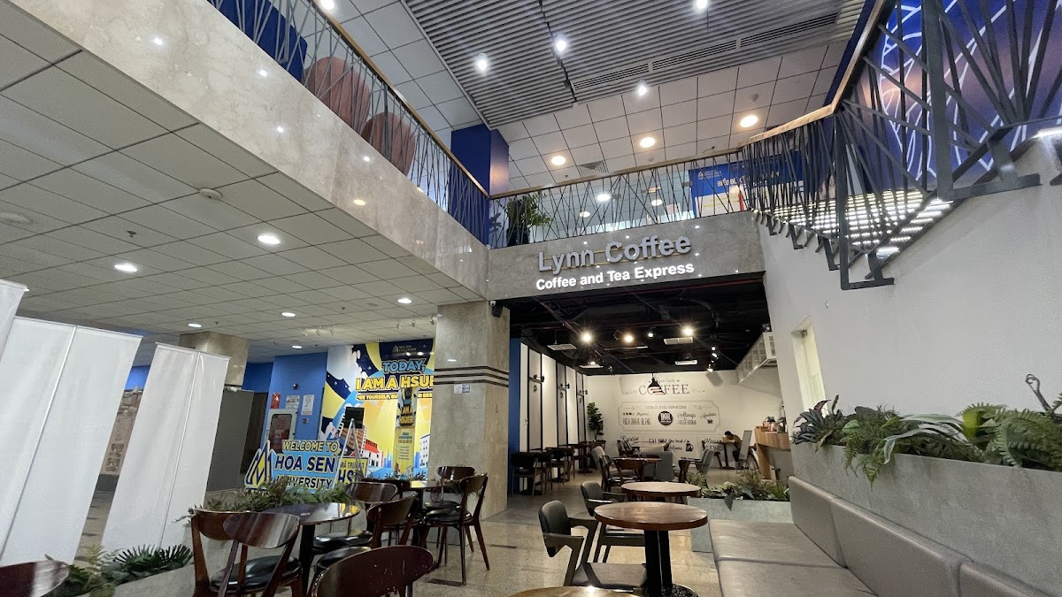 Hoa Sen University photo 1