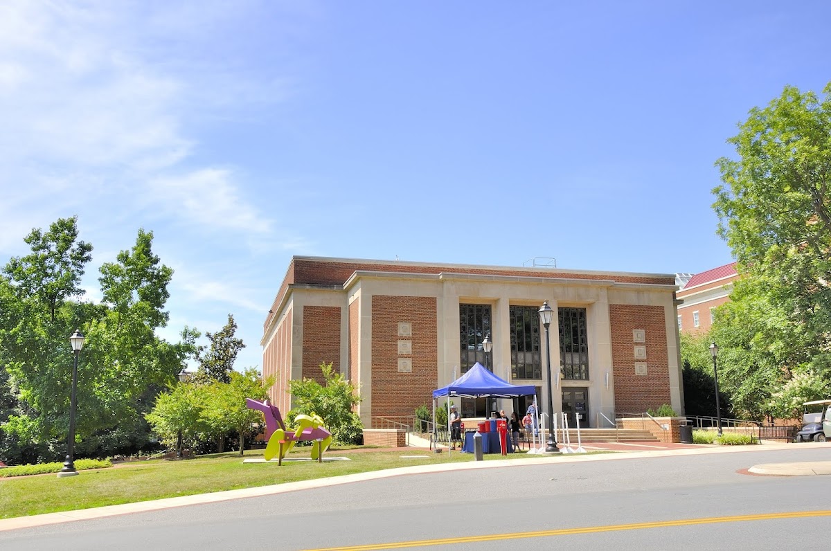 Longwood University photo 5