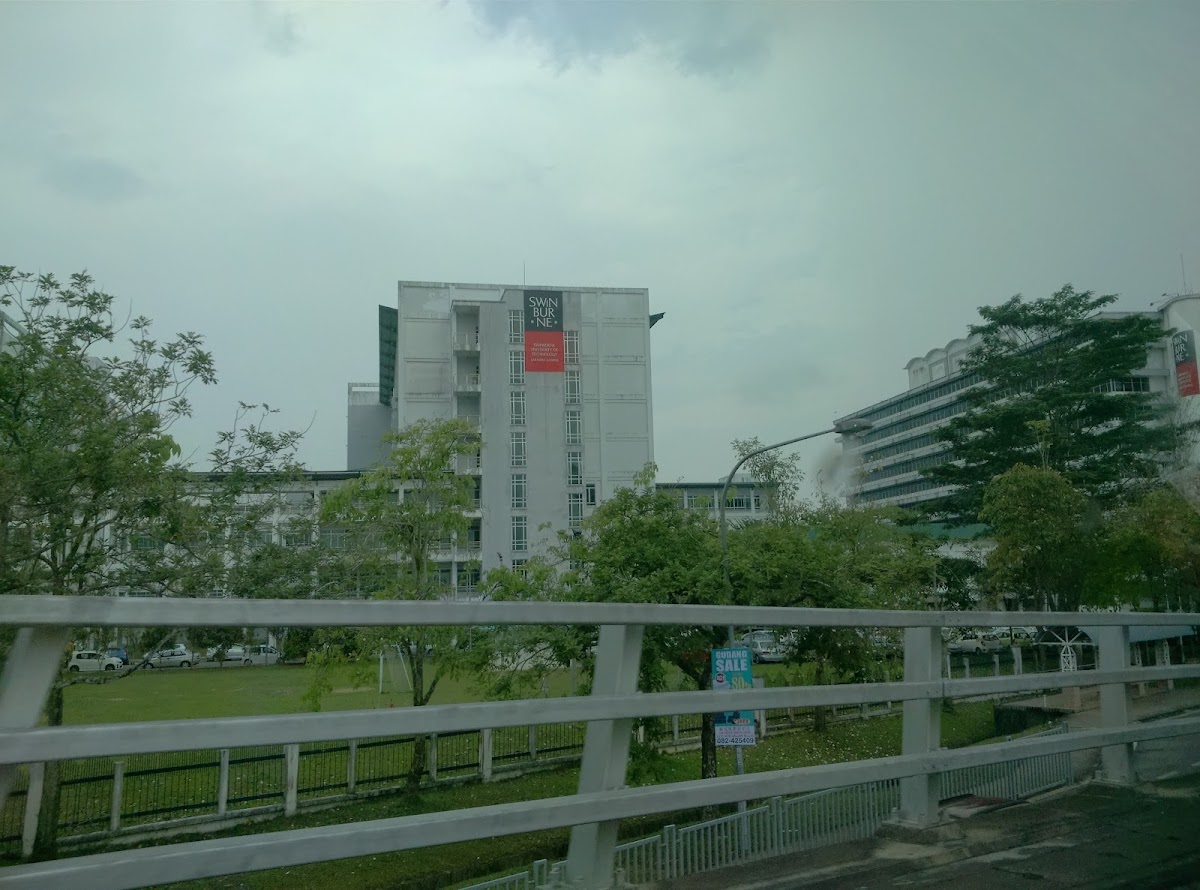 Swinburne University of Technology Sarawak Campus photo 2