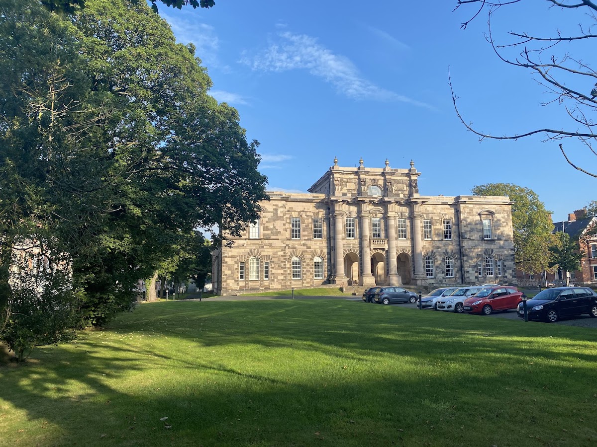 Queen's University Belfast photo 5