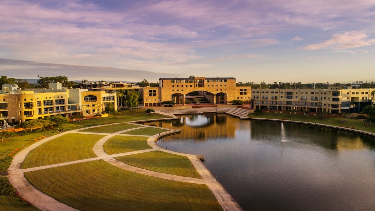 Bond University photo 1