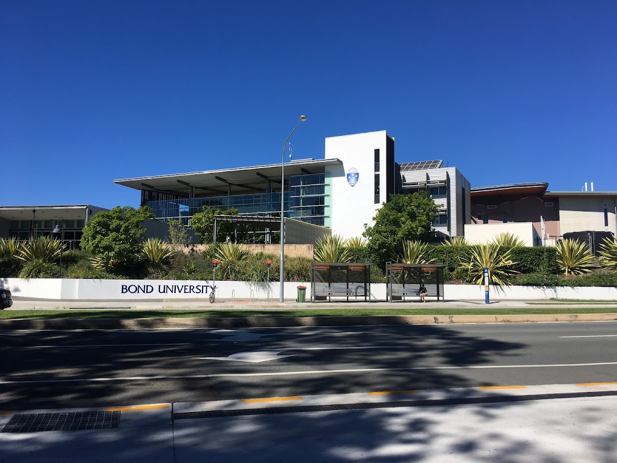 Bond University photo 8