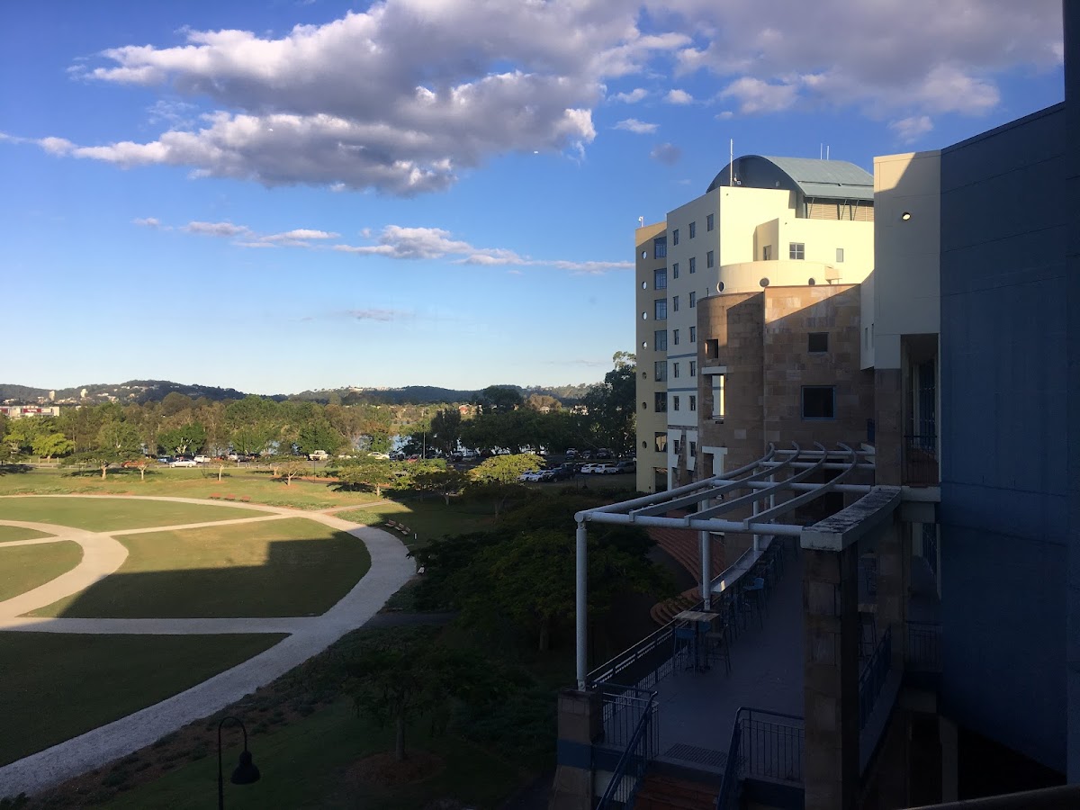 Bond University photo 9