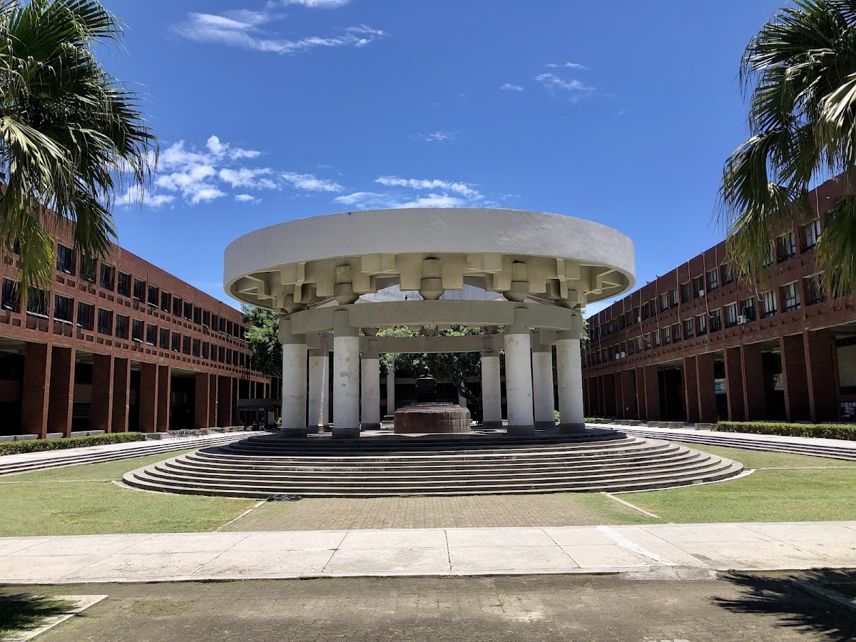 National Sun Yat-sen University photo 5