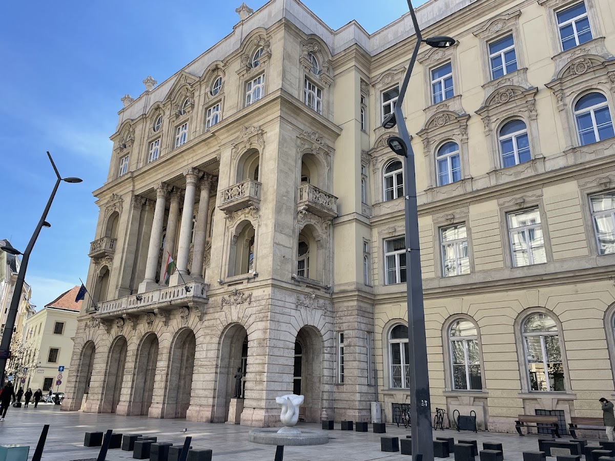 Eötvös Loránd University photo 1