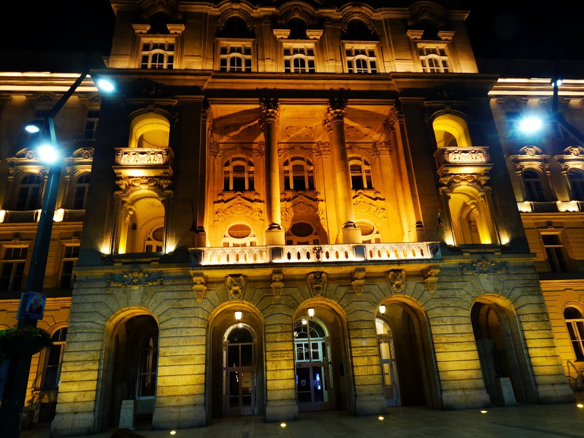 Eötvös Loránd University photo 3