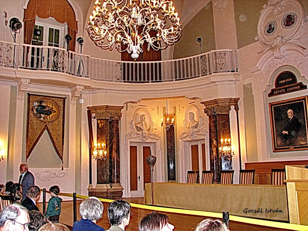Eötvös Loránd University photo 6