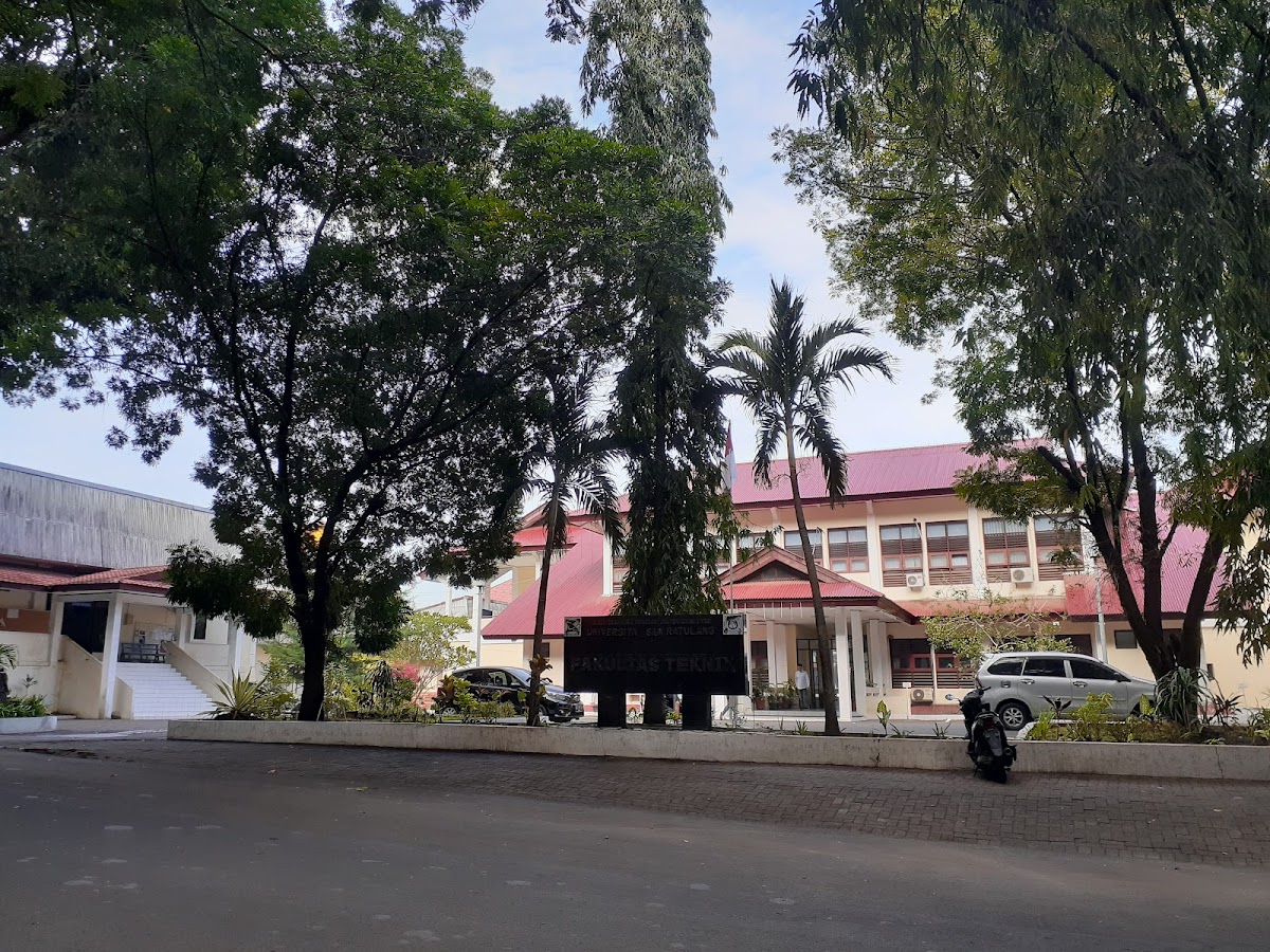 Sam Ratulangi University photo 2