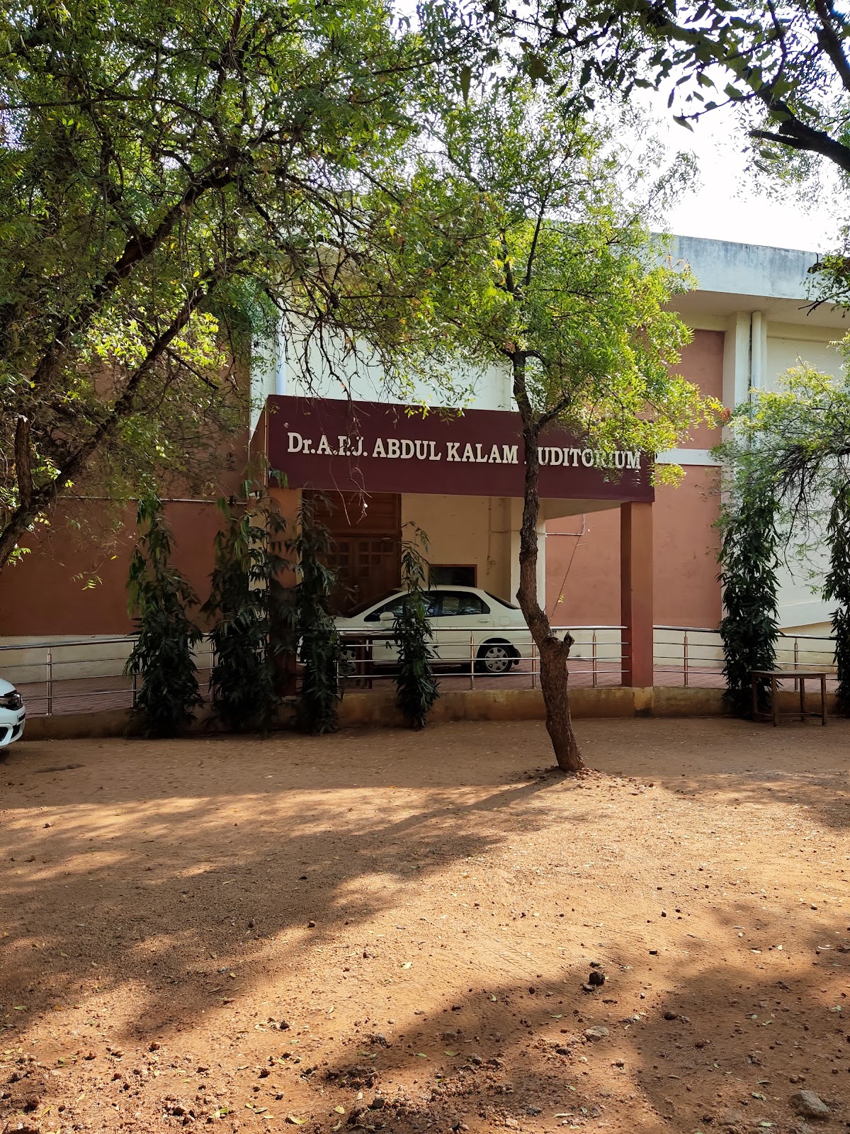 Madurai Kamaraj University photo 9