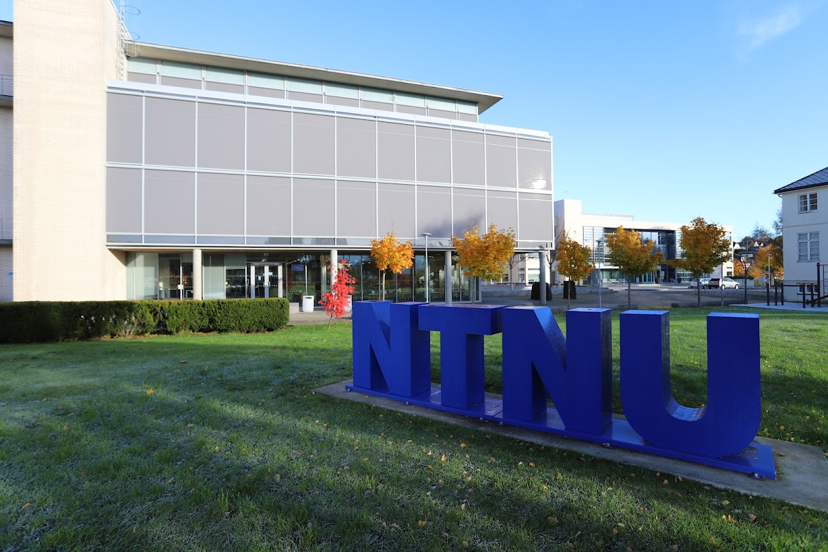 Aalesund University College photo 2